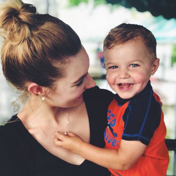 Meet your Posher, Sierra - Picture 1 of 1